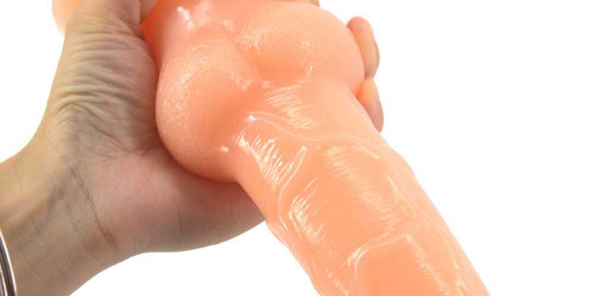 How to use a huge anal dildo?