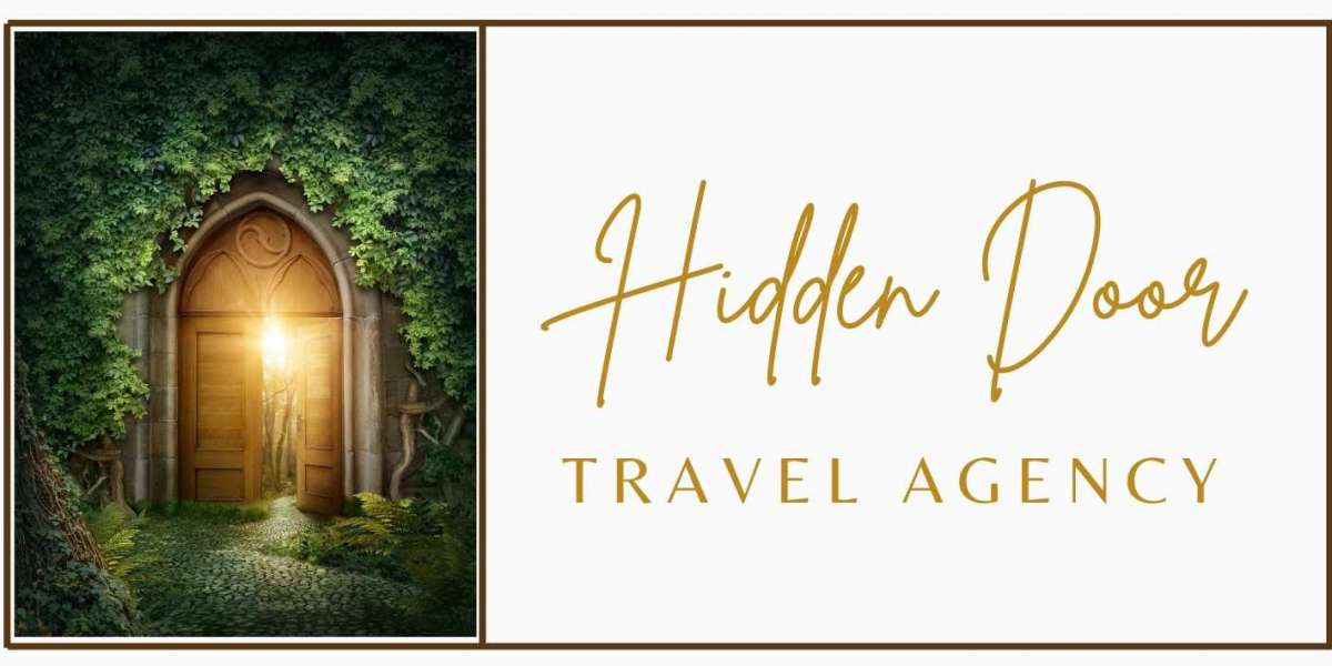 Luxury Travel Expert | Hiddendoortravel