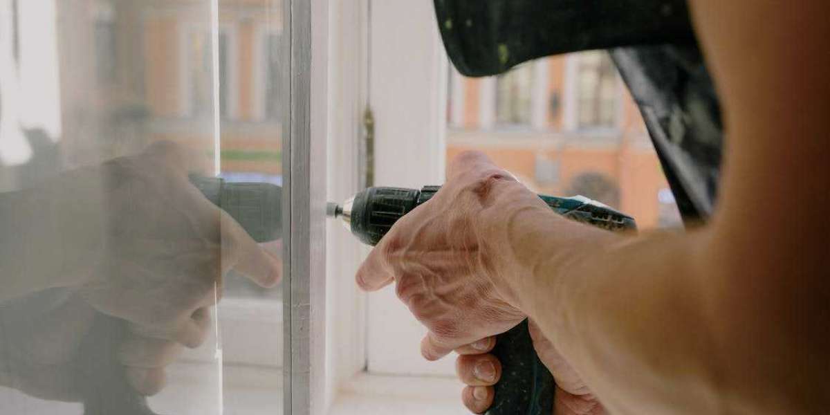 Four Reasons to Invest in Residential Window Glass Repair Services
