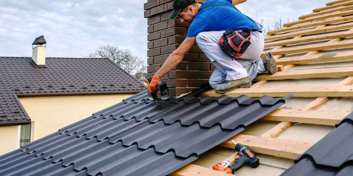 Local Roofers Nashville TN- The Advantages of Using Local Roofing Services