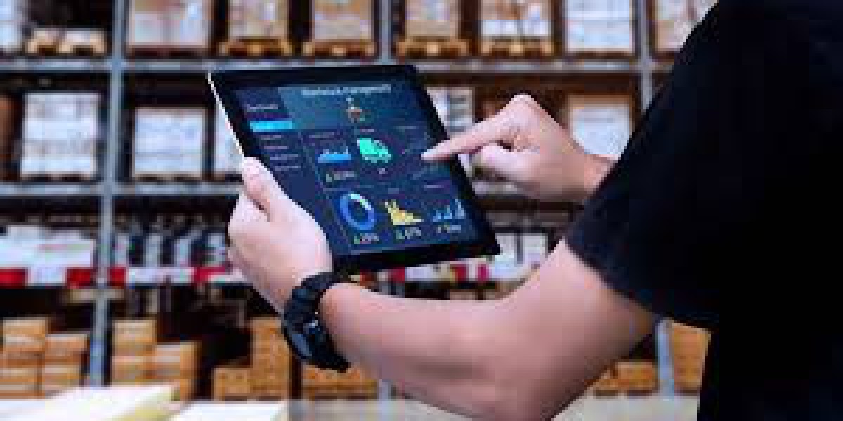 What are the benefits of using cloud-based inventory management software?