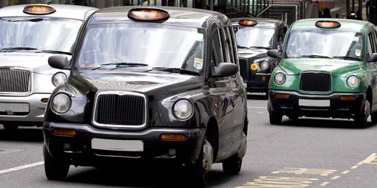 Exploring the Convenience and Comfort of Taxi Luton Services