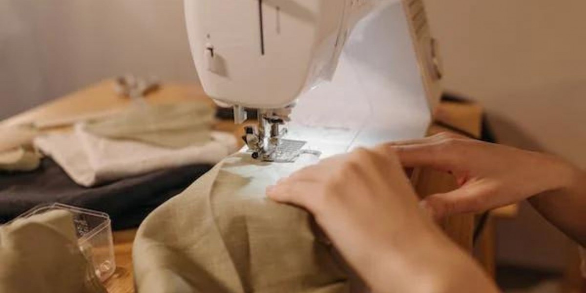 Factors to Consider When Selecting a Sewing Service