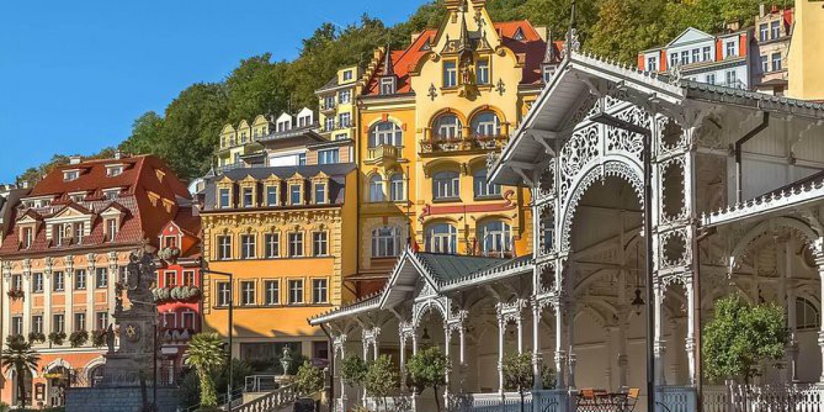 Navigating from Prague to Karlovy Vary: Your Comprehensive Travel Handbook