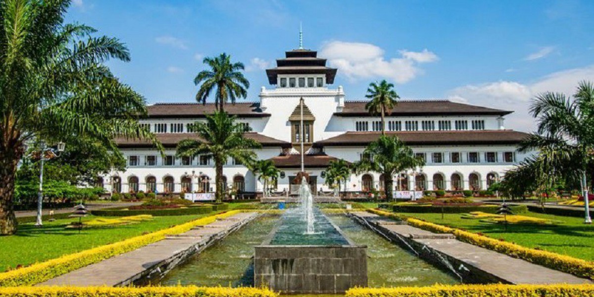 Daya Tarik Sejarah dan Kebudayaan Bandung: Petualangan Pariwisata di Kota Kembang