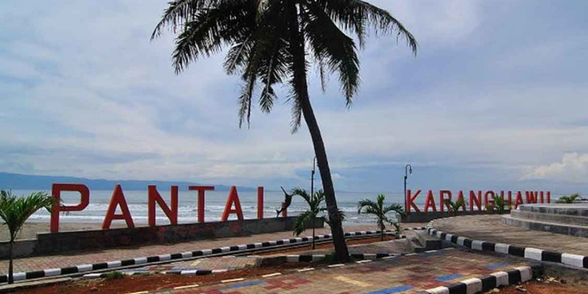 Pantai Karang Hawu: Surga Selancar dan Keindahan Pantai di Pelabuhan Ratu