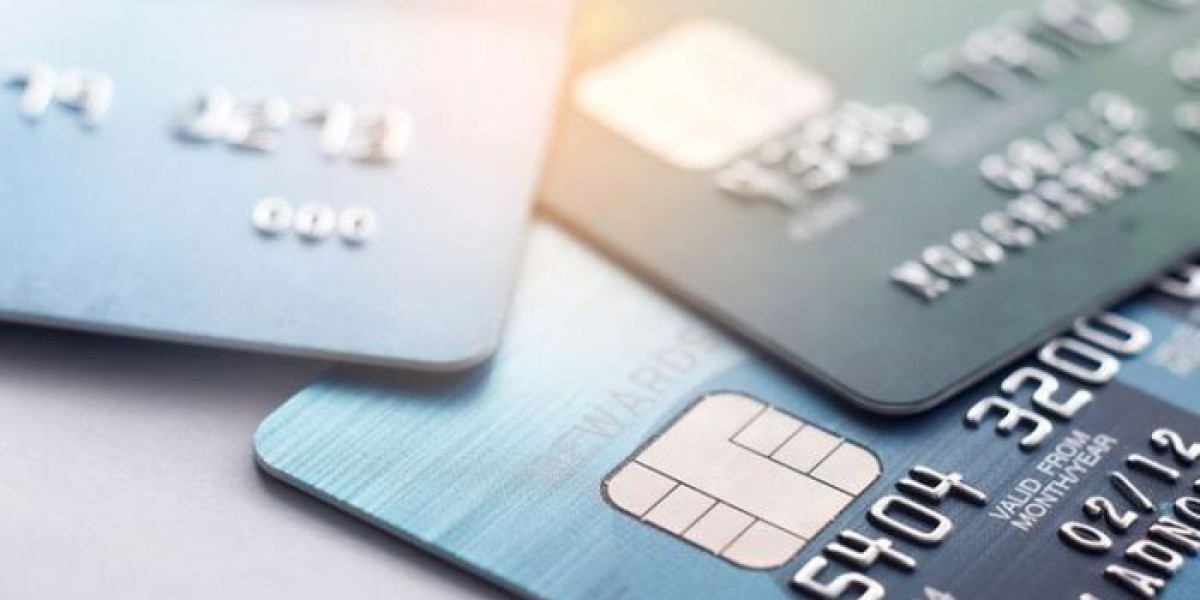 Memaksimalkan Keuangan dengan Kartu Kredit BCA, Panduan untuk Pemula