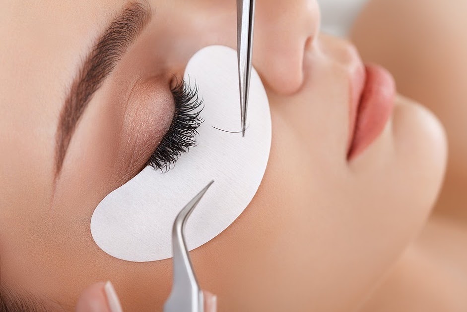 Unlocking Your True Beauty: Transformative Eyelash Extensions in London