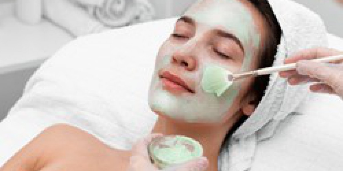 Empowering Transformations: The Impact of a Dermaplaning Course