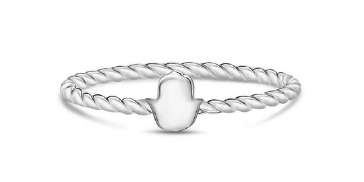 Exploring the Elegance of Engraved Silver Bracelets and Franco Link Chains