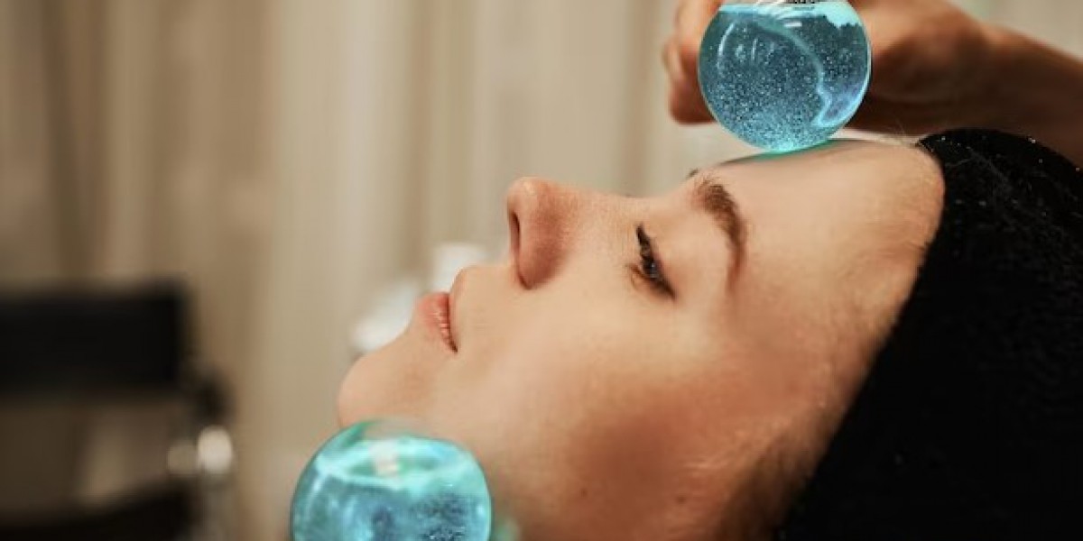 Reveal Your Skin's Beauty: Delving into TCM Gua Sha Facial Methods